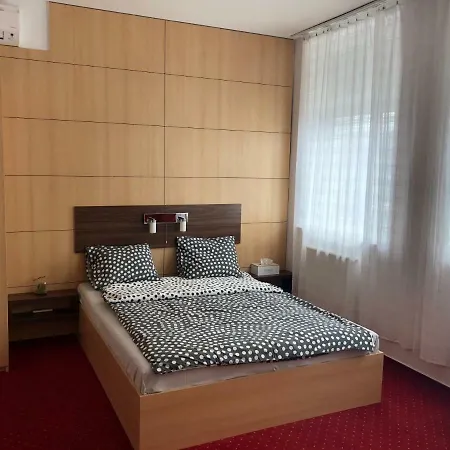 Apartment Idyllapartman Komarom
